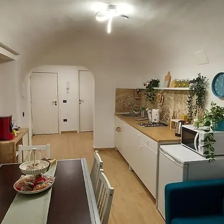 Dn House *
