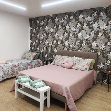 Dn House *